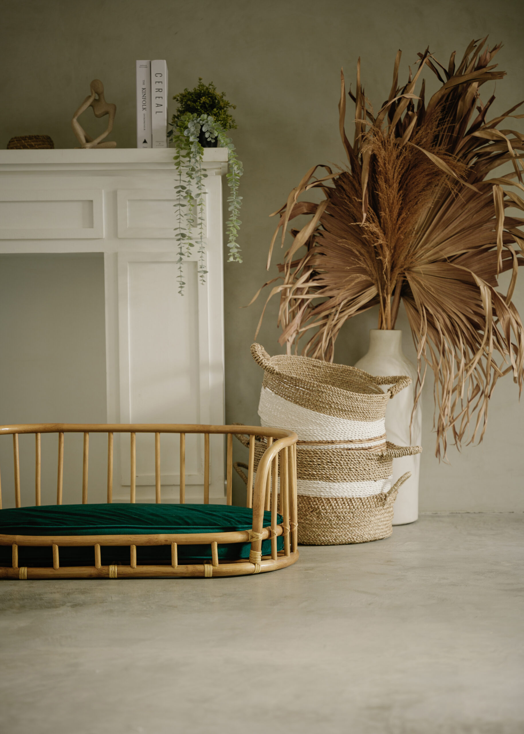 Origo pet bed with soft velvet mattress